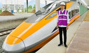 Kereta Cepat Jakarta-Surabaya akan Berkolaborasi dengan Tiongkok