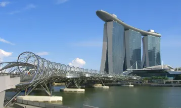 Pemerintah Singapura akan Menaikkan Persyaratan Gaji Minimum untuk Tenaga Profesional Asing pada Tahun 2025