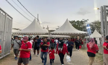 Situasi Jelang Final Piala AFF U-19, Suporter Mulai Memadati Stadion Gelora Bung Tomo