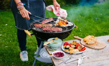 4 Cara Bersihkan Panggangan Sisa Barbeque