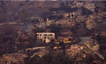 Korban Tewas Kebakaran Hutan Los Angeles Bertambah Jadi 13 Orang