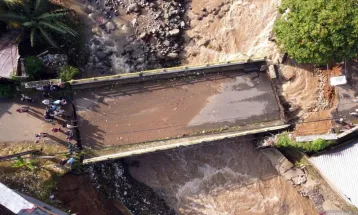 Seven Districts in Bekasi Regency Submerged by Floods